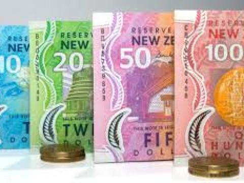 الدولار النيوزيلندي ينخفض للمره الأولى في 3 جلسات أمام الدولار الأمريكي