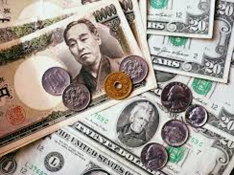 إرتفاع الدولار الأمريكي للمره الأولى في 5 جلسات أمام الين الياباني