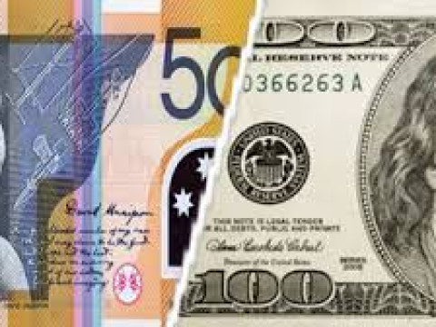 الدولار الأسترالي ينخفض للأدنى في شهر أمام نظيره الأمريكي