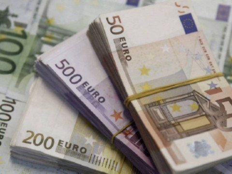 اليورو ينخفض اليوم في ظل غياب البيانات الاقتصادية