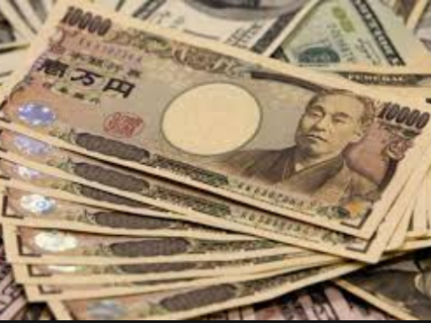الدولار الأمريكي يستأنف الارتداد من الأعلى له في قرابة خمسة أشهر أمام الين الياباني