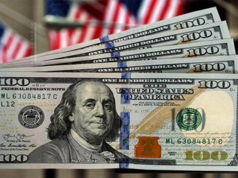 الدولار الأمريكي وعوائد السندات الأمريكية يسجلان ارتفاعاً عقب صدور بيانات اقتصادية اليوم