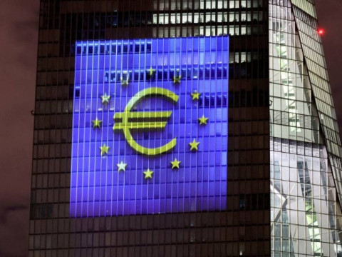 خسائر قطاعي البنوك والطاقة تدفعان الأسهم الأوروبية للتراجع