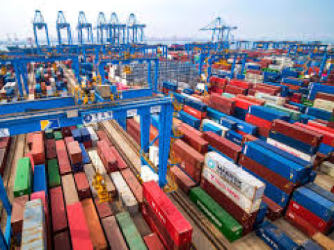 الصادرات الصينية تقفز بنسبة 7.6 في المائة في مايو والواردات بنحو 1.8 في المائة