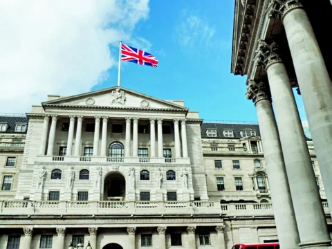 بنك إنجلترا يتوقع انخفاض التضخم في بريطانيا إلى مستويات 3.9% خلال العام المقبل