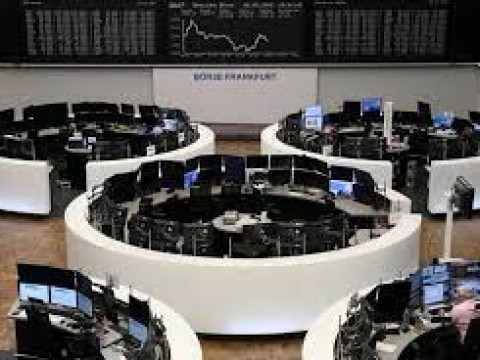 ارتفاع طفيف في الأسهم الأوروبية عند نهاية تعاملات اليوم والأسبوع الجاري