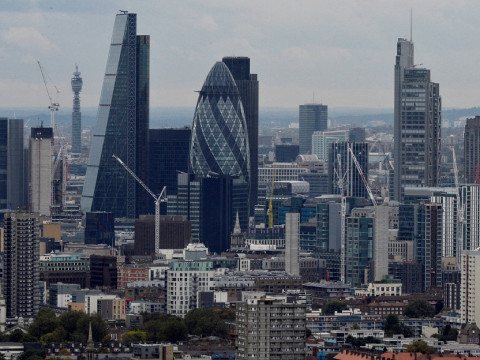 لندن تسجل انخفاضاً في أسعار المنازل خلال أكتوبر الماضي بنحو 0.9%