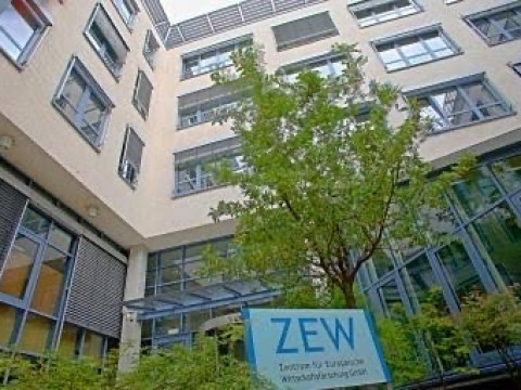 سلبية مؤشر ZEW الألماني خلال فبراير الماضي للمرة الأولى منذ 6 أشهر
