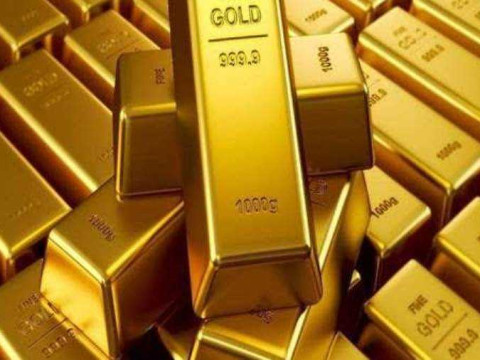 الذهب يتراجع في ختام تعاملات اليوم والأسبوع الجاري وسط ارتفاع قياسي للدولار