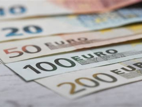 اليورو يرتفع لليوم الثاني على التوالي وعلى وشك ملامسة أقرب مستوياته في أسبوع