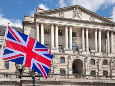 رئيس بنك إنجلترا يحذر الشركات من رفع أسعار السلع لأنها سوف تؤثر على الطبقة المتوسطة