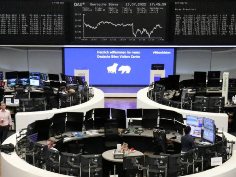 الأسهم الأوروبية تبدأ جلسات العام الجديد على ارتفاع