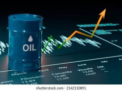 أسعار النفط تنتعش يوم الجمعة لتنهي الأسبوع على ارتفاع وخام برنت عند 83.53 دولار