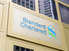 بنك ستاندرد تشارترد يسجل زيادة في أرباح الربع الأول بنسبة 5.5 في المائة متفوقاً على التوقعات
