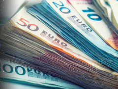ارتفع العملة الموحدة اليورو للأعلى لها في ثلاثة أسابيع أعلى حاجز 1.15 لكل دولار أمريكي