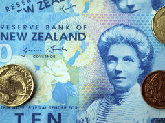 الدولار النيوزيلندي يرتفع أمام نظيره الأمريكي في أولى جلسات الأسبوع