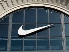 أسهم شركة Nike تقفز بعد أنباء عن استقالة الرئيس التنفيذي