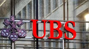 UBS تسجل خسارة صافية في الربع الرابع بسبب التكامل مع بنك كريدي سويس