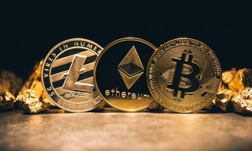 العملات المشفرة تتراجع.. وإيثريوم تتداول دون 1250 دولار