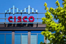 إيرادات Cisco الفصلية تتراجع بنسبة 10 في المائة وهو أفضل من المتوقع