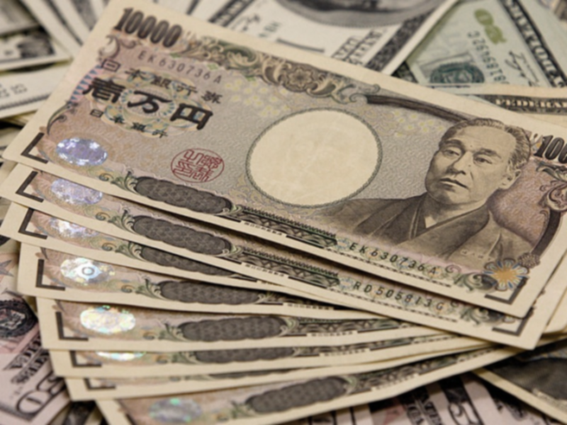 الين الياباني يتراجع بعد حديث وزير المالية 