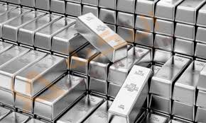 الفضة تنخفض لليوم الثالث على التوالي وسط ارتفاع مستويات الدولار